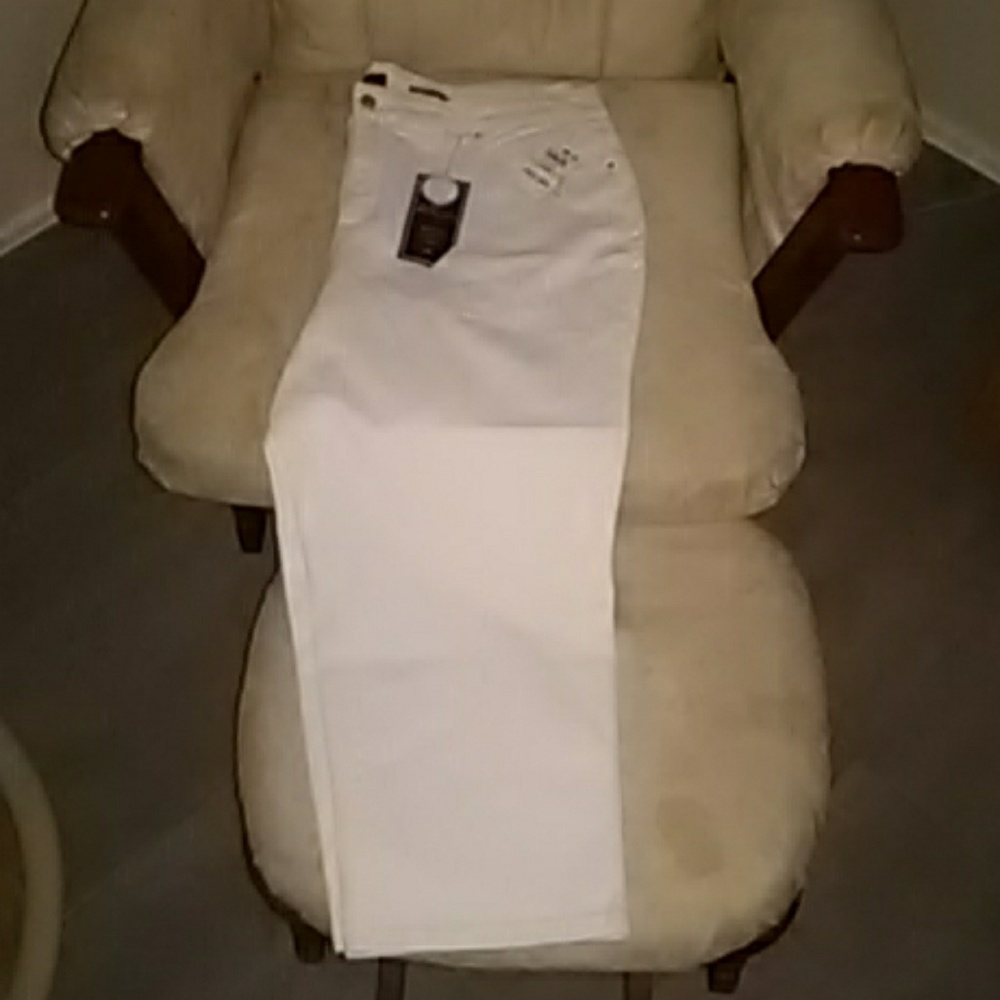 white capri pants
